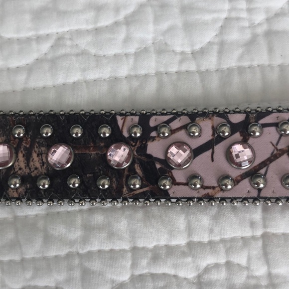 Nocona Girls Camo 24 Pink Belt - Picture 3 of 6